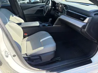 Toyota Camry 2025 SE 4dr Sedan