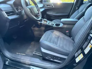 Mitsubishi Outlander 2024 AWD SE 4dr SUV