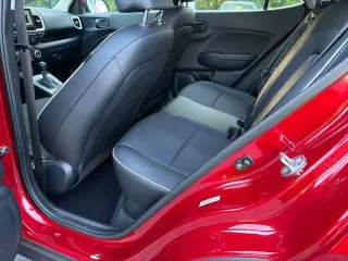 Hyundai VENUE 2025 Limited 4dr Crossover