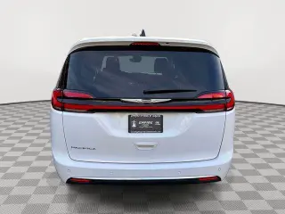 Chrysler Pacifica 2023 Touring L 4dr Mini-Van