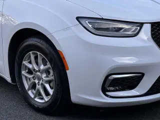 Chrysler Pacifica 2023 Touring L 4dr Mini-Van