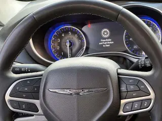 Chrysler Pacifica 2023 Touring L 4dr Mini-Van