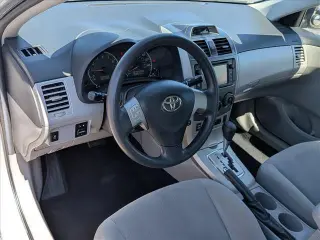 Toyota Corolla 2013 LE 4dr Sedan 4A