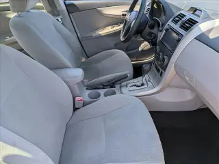 Toyota Corolla 2013 LE 4dr Sedan 4A