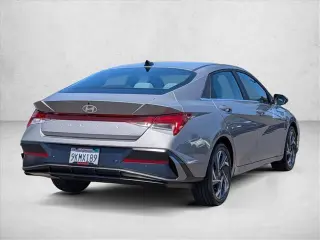 Hyundai ELANTRA Hybrid 2024 Limited 4dr Sedan