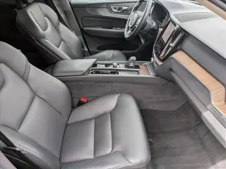 Volvo XC60 Recharge 2022 eAWD T8 Inscription Expression 4dr SUV