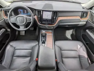 Volvo XC60 Recharge 2022 eAWD T8 Inscription Expression 4dr SUV