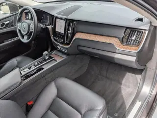 Volvo XC60 Recharge 2022 eAWD T8 Inscription Expression 4dr SUV