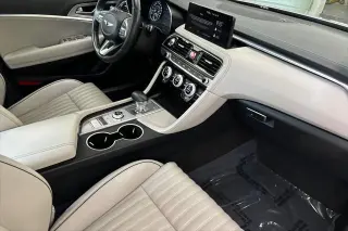 Genesis G70 2023 AWD 2.0T 4dr Sedan