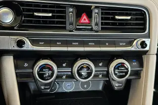 Genesis G70 2023 AWD 2.0T 4dr Sedan