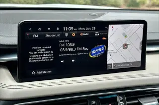 Genesis G70 2023 AWD 2.0T 4dr Sedan