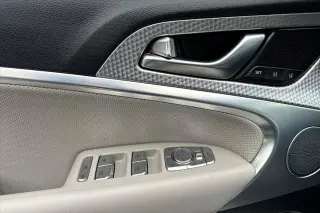 Genesis G70 2023 AWD 2.0T 4dr Sedan