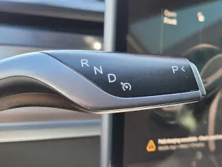 Tesla Model 3 2023 4dr Sedan