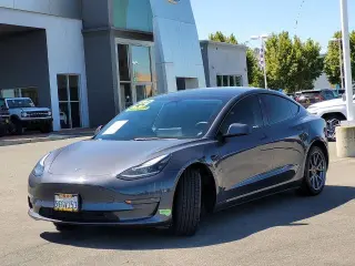 Tesla Model 3 2023 4dr Sedan