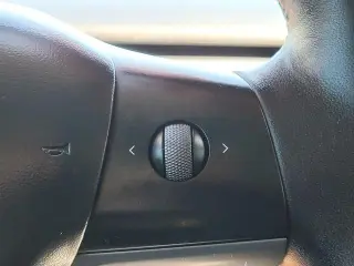 Tesla Model 3 2023 4dr Sedan