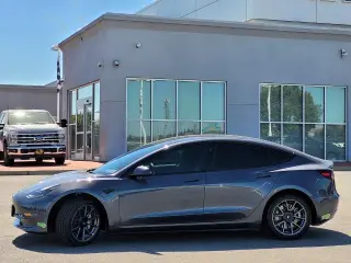 Tesla Model 3 2023 4dr Sedan