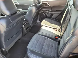 Mitsubishi Outlander 2025 SE 4dr SUV