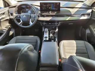 Mitsubishi Outlander 2025 SE 4dr SUV