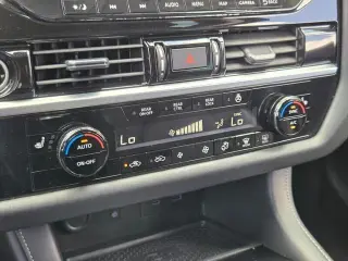 Nissan Pathfinder 2024 SL 4dr SUV
