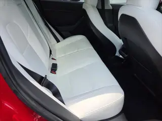 Tesla Model 3 2023 4dr Sedan