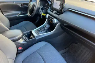 Toyota RAV4 Hybrid 2021 AWD LE 4dr SUV