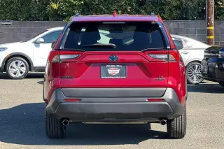 Toyota RAV4 Hybrid 2021 AWD LE 4dr SUV