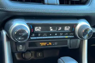 Toyota RAV4 Hybrid 2021 AWD LE 4dr SUV