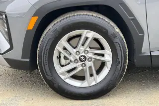 Hyundai TUCSON 2025 SE 4dr SUV