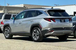 Hyundai TUCSON 2025 SEL 4dr SUV