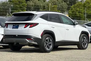 Hyundai TUCSON 2025 SEL 4dr SUV