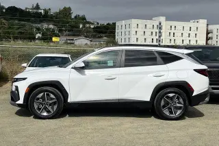 Hyundai TUCSON 2025 SEL 4dr SUV