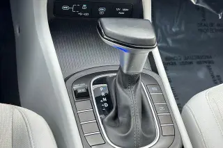 Hyundai KONA 2024 SEL 4dr Crossover
