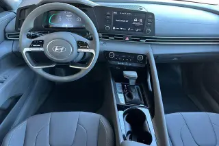 Hyundai ELANTRA Hybrid 2025 Blue 4dr Sedan