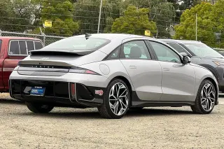 Hyundai IONIQ 6 2023 Limited 4dr Sedan