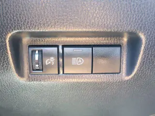 Toyota RAV4 Hybrid 2020 AWD LE 4dr SUV