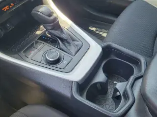 Toyota RAV4 Hybrid 2020 AWD LE 4dr SUV