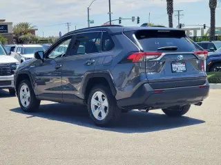 Toyota RAV4 Hybrid 2020 AWD LE 4dr SUV