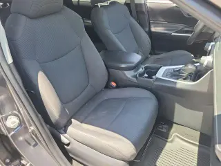 Toyota RAV4 Hybrid 2020 AWD LE 4dr SUV