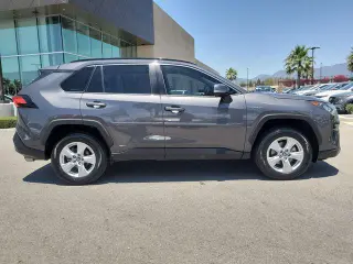 Toyota RAV4 Hybrid 2020 AWD LE 4dr SUV