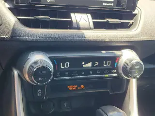 Toyota RAV4 Hybrid 2020 AWD LE 4dr SUV