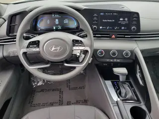 Hyundai ELANTRA 2025 SE 4dr Sedan
