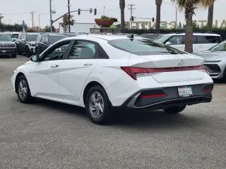 Hyundai ELANTRA 2025 SE 4dr Sedan