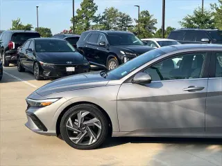 Hyundai ELANTRA Hybrid 2025 Limited 4dr Sedan