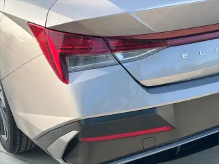 Hyundai ELANTRA Hybrid 2025 Limited 4dr Sedan