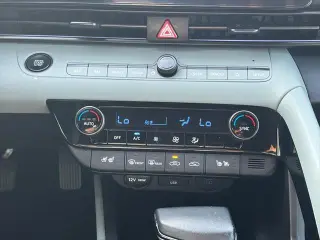 Hyundai ELANTRA Hybrid 2025 Limited 4dr Sedan