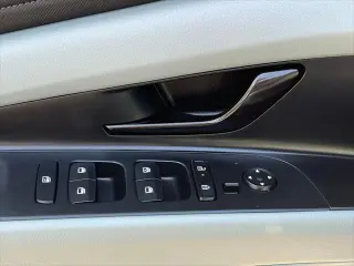 Hyundai ELANTRA Hybrid 2025 Limited 4dr Sedan