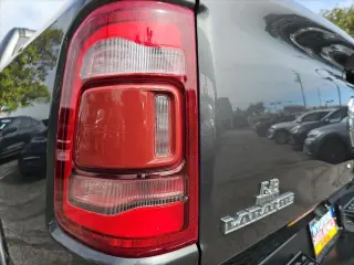Ram 1500 2022 4x2 Laramie 4dr Crew Cab 5.6 ft. SB Pickup