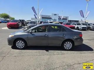 Toyota Corolla 2013 S 4dr Sedan 5M