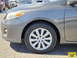Toyota Corolla 2013 S 4dr Sedan 5M