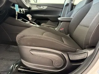 Kia Forte 2021 FE 4dr Sedan 6M